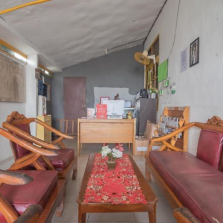 Reddoorz Syariah At Jalan Cilik Riwut Kapuas Hotel Kualakapuas ภายนอก รูปภาพ
