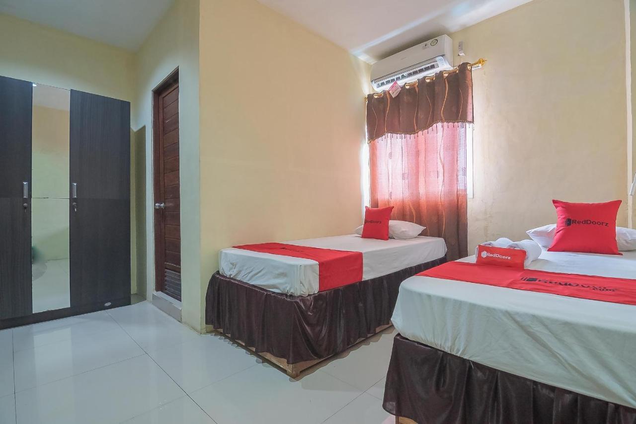 Reddoorz Syariah At Jalan Cilik Riwut Kapuas Hotel Kualakapuas ภายนอก รูปภาพ