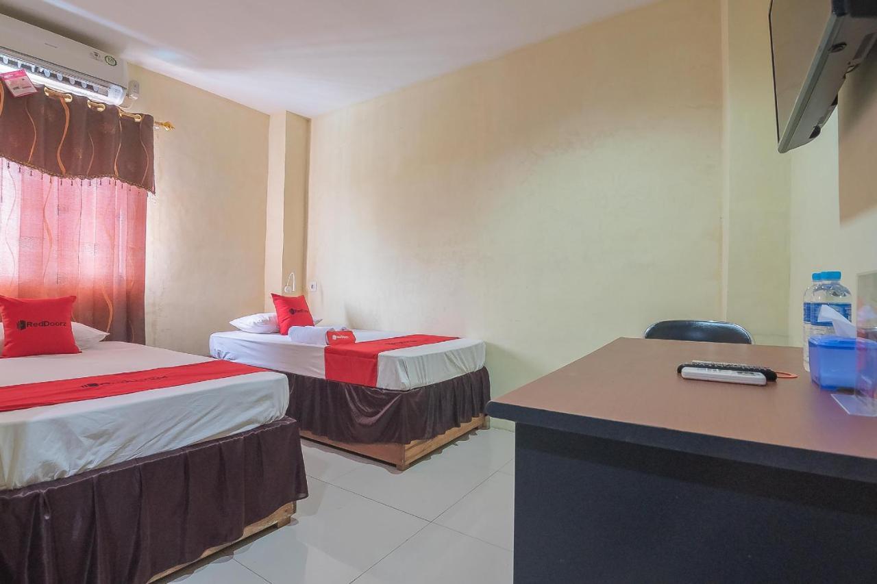 Reddoorz Syariah At Jalan Cilik Riwut Kapuas Hotel Kualakapuas ภายนอก รูปภาพ